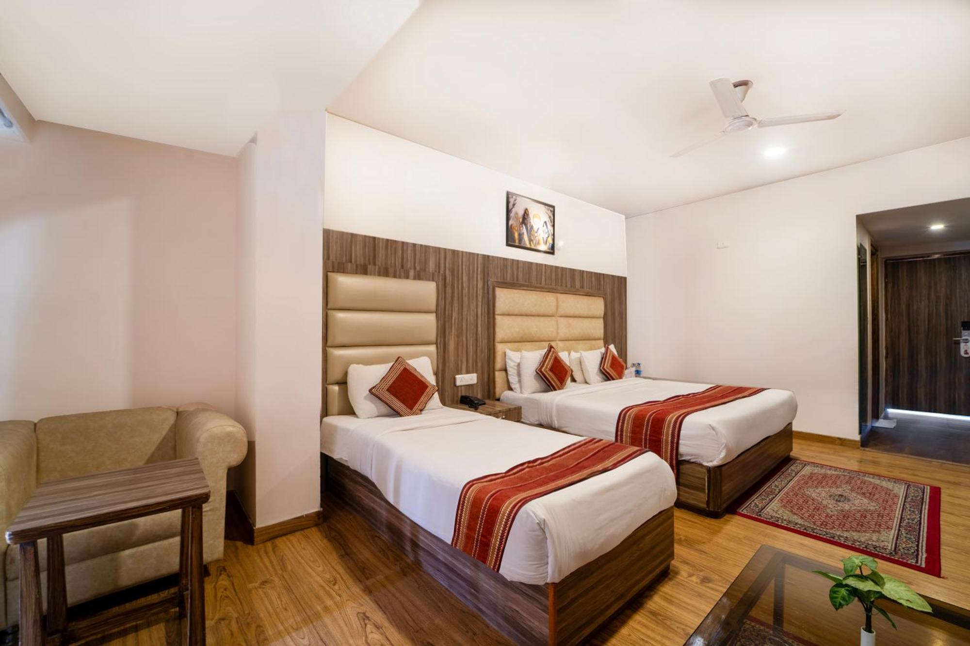 Rama Trident, Katra Hotel Exterior photo